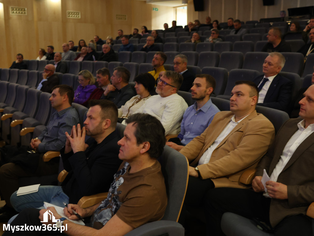 Fotorelacja: Dyskusja o odwiertach w MDK Myszków