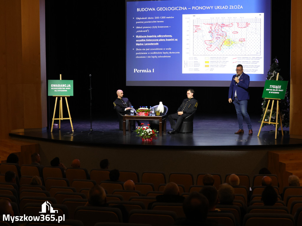 Fotorelacja: Dyskusja o odwiertach w MDK Myszków