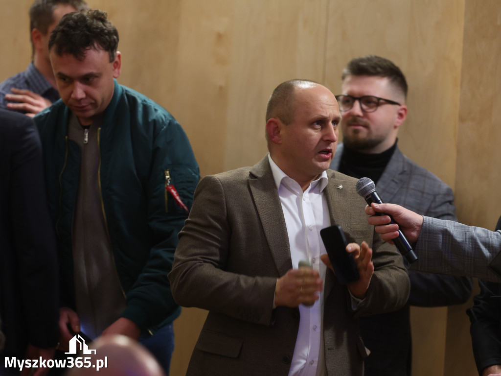 Fotorelacja: Dyskusja o odwiertach w MDK Myszków