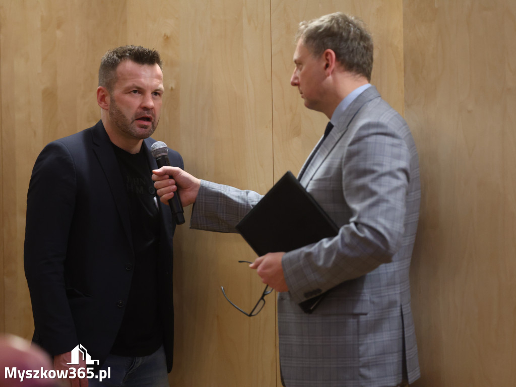Fotorelacja: Dyskusja o odwiertach w MDK Myszków