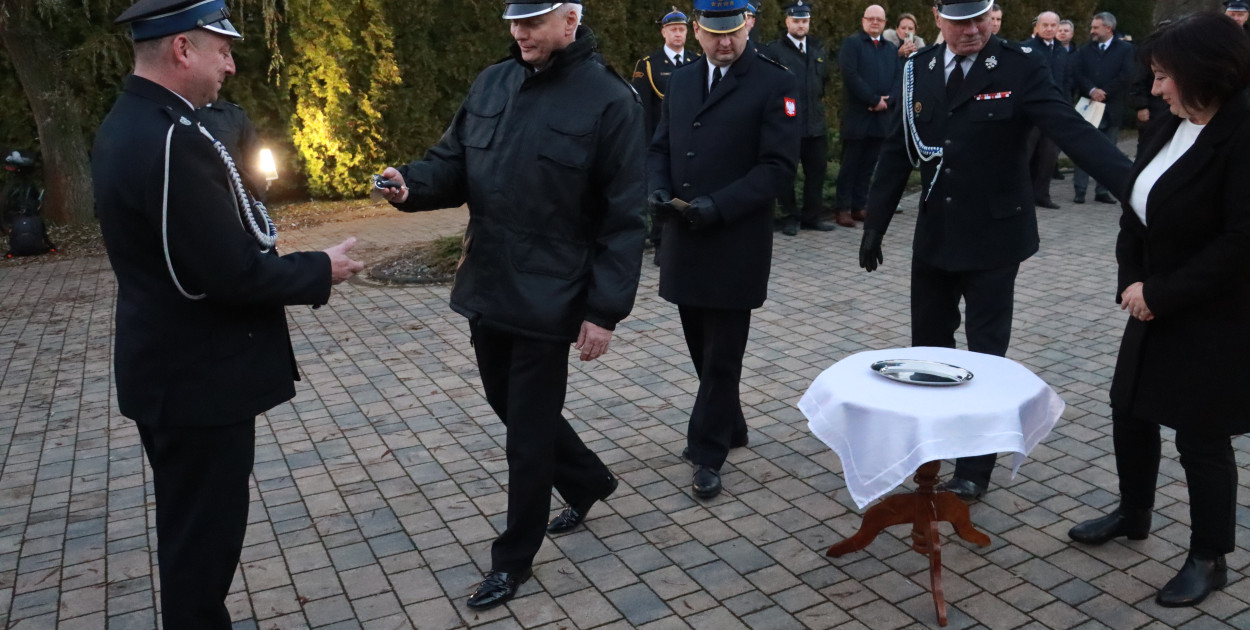 Fotorelacja I: Przekazanie samochodu ratowniczo-gaśniczego dla OSP Myszków-Smudzówka