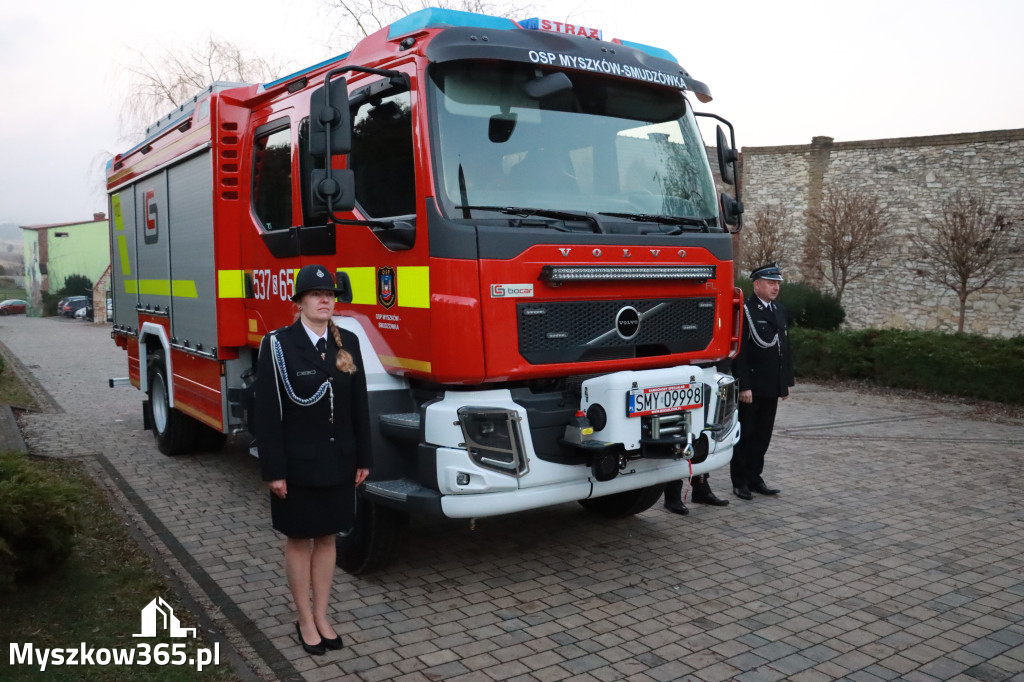 Fotorelacja I: Przekazanie samochodu ratowniczo-gaśniczego dla OSP Myszków-Smudzówka