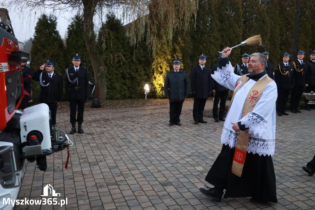 Fotorelacja I: Przekazanie samochodu ratowniczo-gaśniczego dla OSP Myszków-Smudzówka