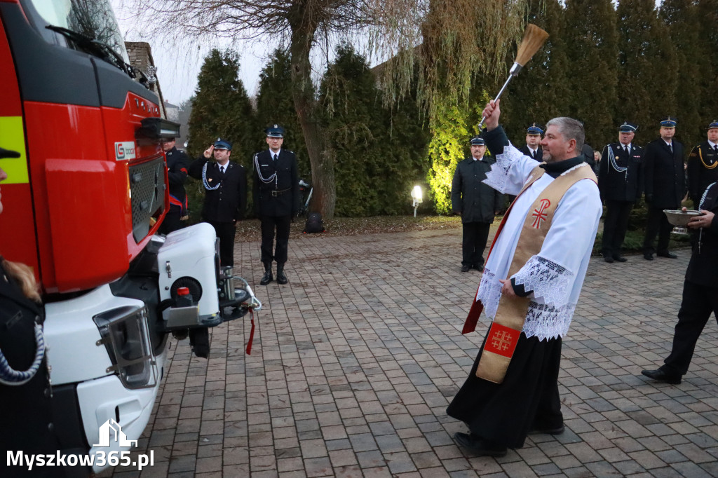 Fotorelacja I: Przekazanie samochodu ratowniczo-gaśniczego dla OSP Myszków-Smudzówka