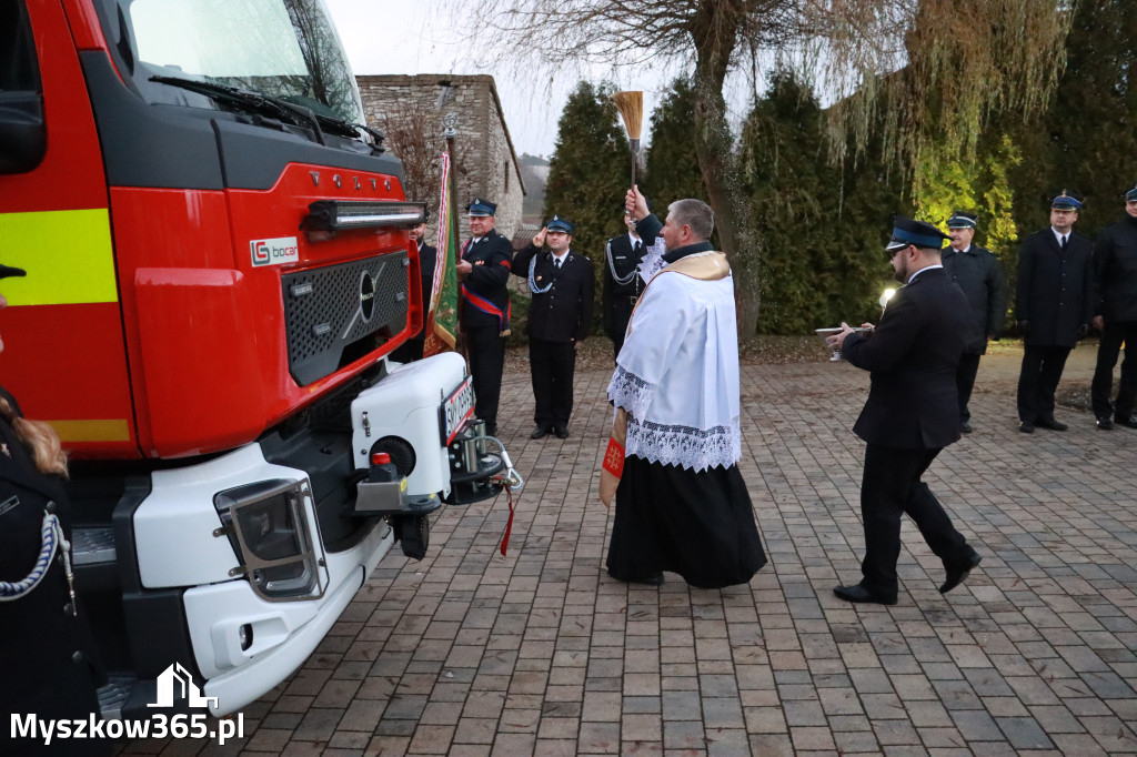 Fotorelacja I: Przekazanie samochodu ratowniczo-gaśniczego dla OSP Myszków-Smudzówka