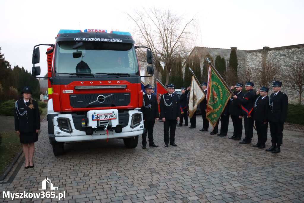 Fotorelacja I: Przekazanie samochodu ratowniczo-gaśniczego dla OSP Myszków-Smudzówka