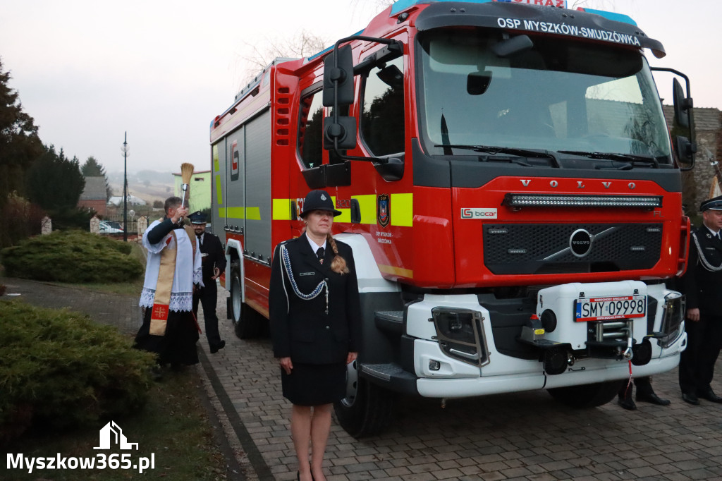 Fotorelacja I: Przekazanie samochodu ratowniczo-gaśniczego dla OSP Myszków-Smudzówka