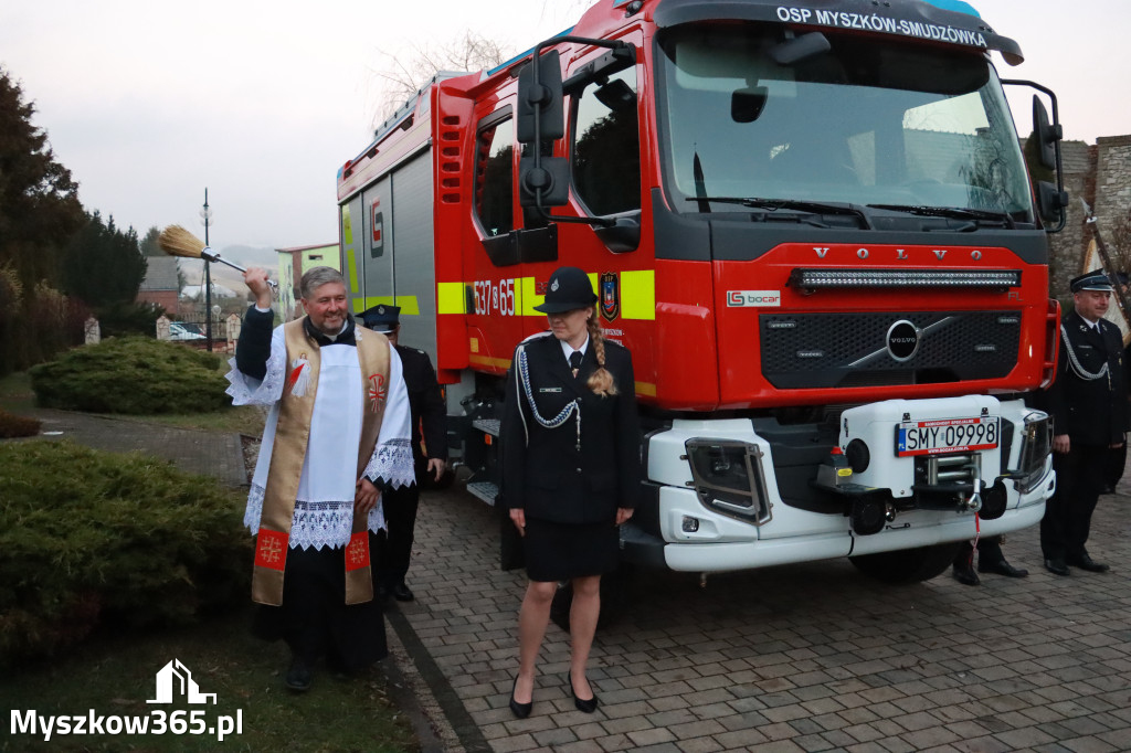 Fotorelacja I: Przekazanie samochodu ratowniczo-gaśniczego dla OSP Myszków-Smudzówka