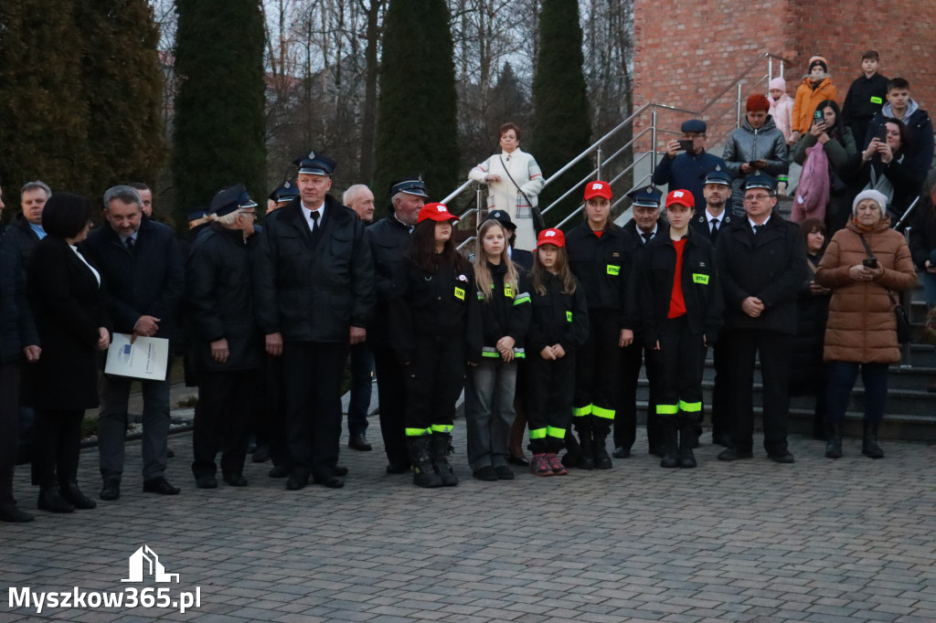 Fotorelacja I: Przekazanie samochodu ratowniczo-gaśniczego dla OSP Myszków-Smudzówka