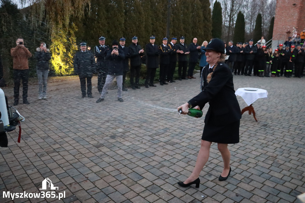 Fotorelacja I: Przekazanie samochodu ratowniczo-gaśniczego dla OSP Myszków-Smudzówka