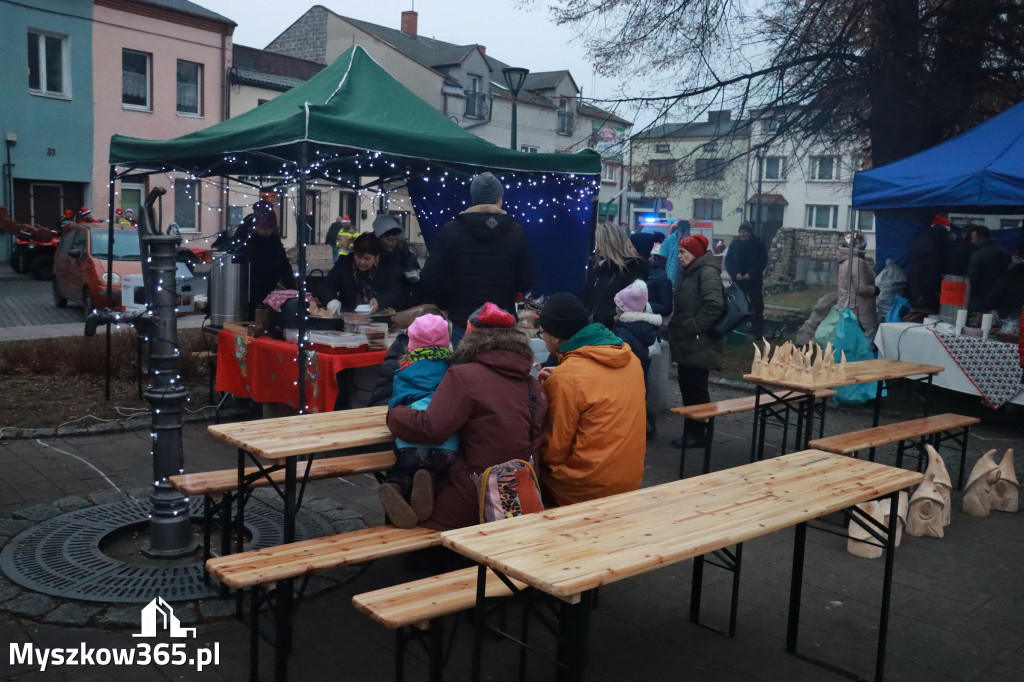 Fotorelacja I: Iskry Jarmark Bożonarodzeniowy w Żarkach