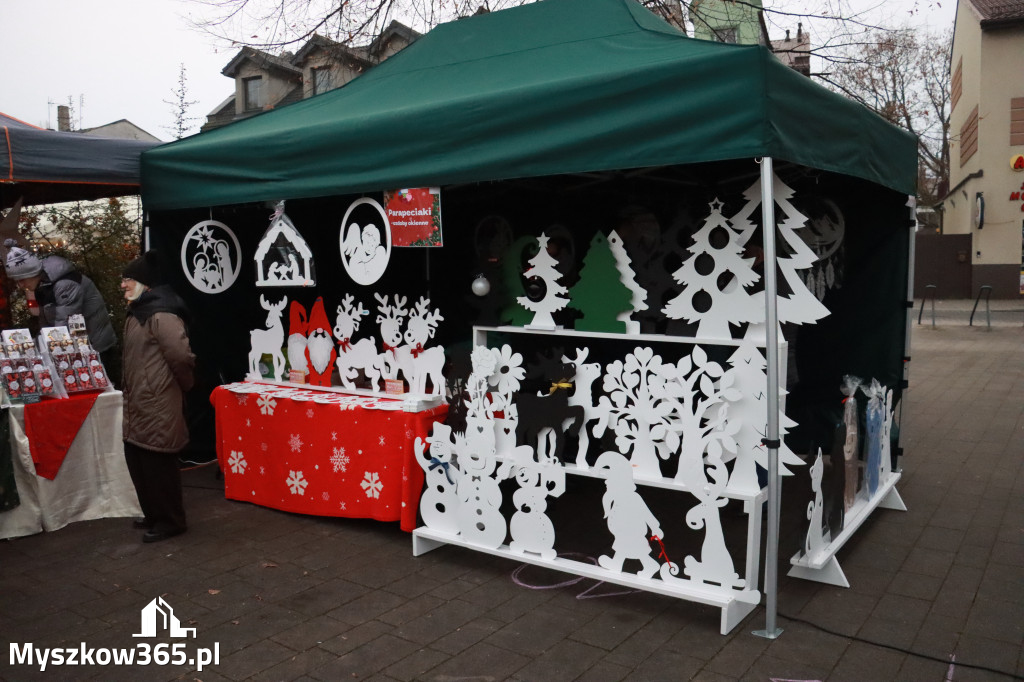 Fotorelacja I: Iskry Jarmark Bożonarodzeniowy w Żarkach
