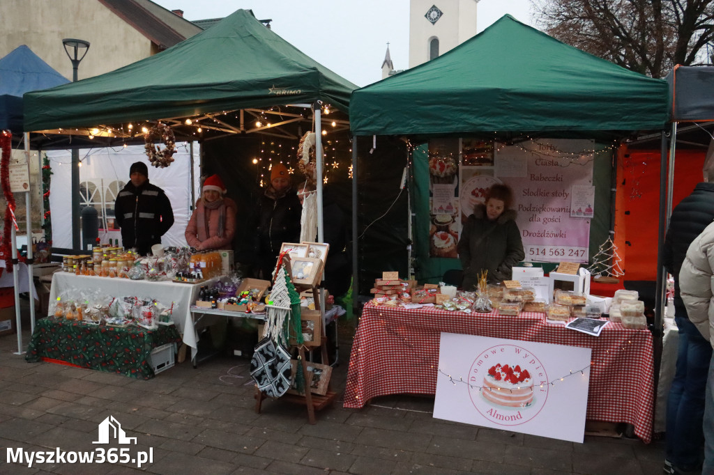 Fotorelacja I: Iskry Jarmark Bożonarodzeniowy w Żarkach