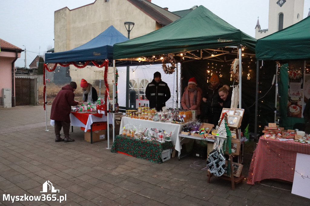 Fotorelacja I: Iskry Jarmark Bożonarodzeniowy w Żarkach