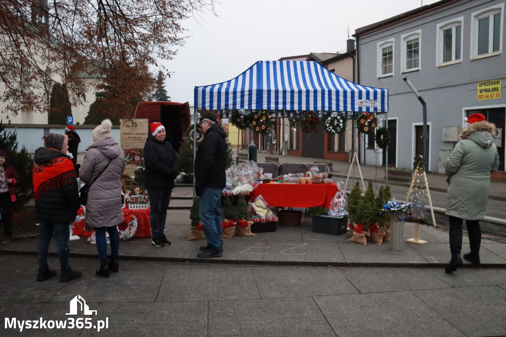 Fotorelacja I: Iskry Jarmark Bożonarodzeniowy w Żarkach