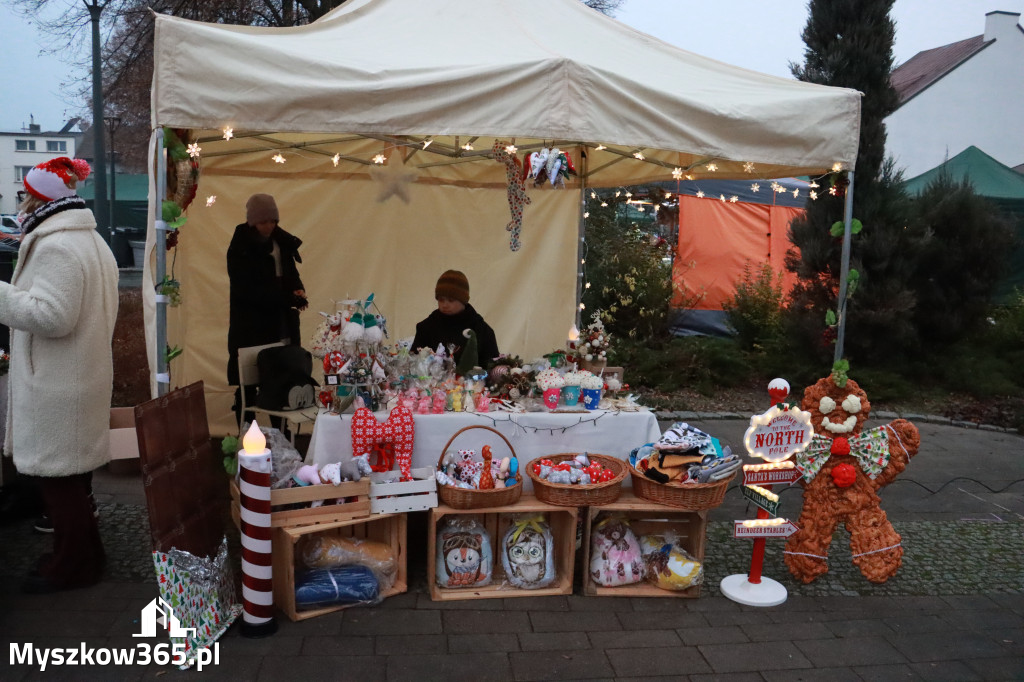 Fotorelacja I: Iskry Jarmark Bożonarodzeniowy w Żarkach