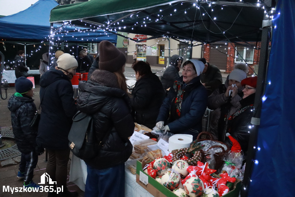 Fotorelacja I: Iskry Jarmark Bożonarodzeniowy w Żarkach