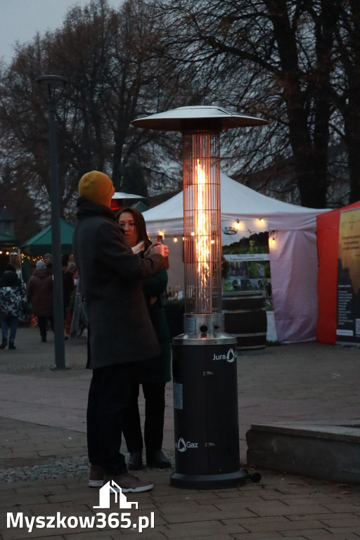 Fotorelacja I: Iskry Jarmark Bożonarodzeniowy w Żarkach