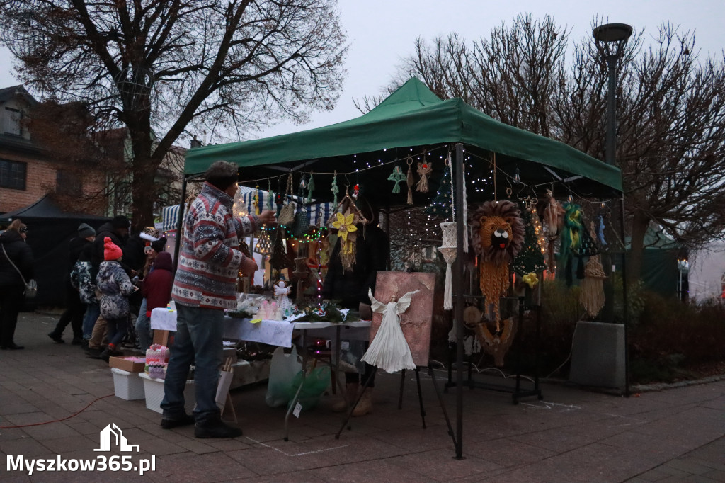 Fotorelacja I: Iskry Jarmark Bożonarodzeniowy w Żarkach