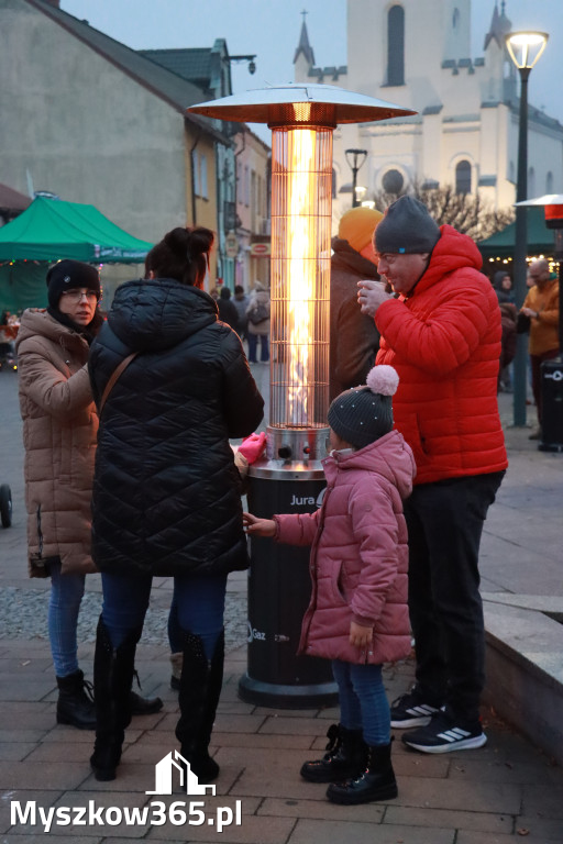 Fotorelacja I: Iskry Jarmark Bożonarodzeniowy w Żarkach