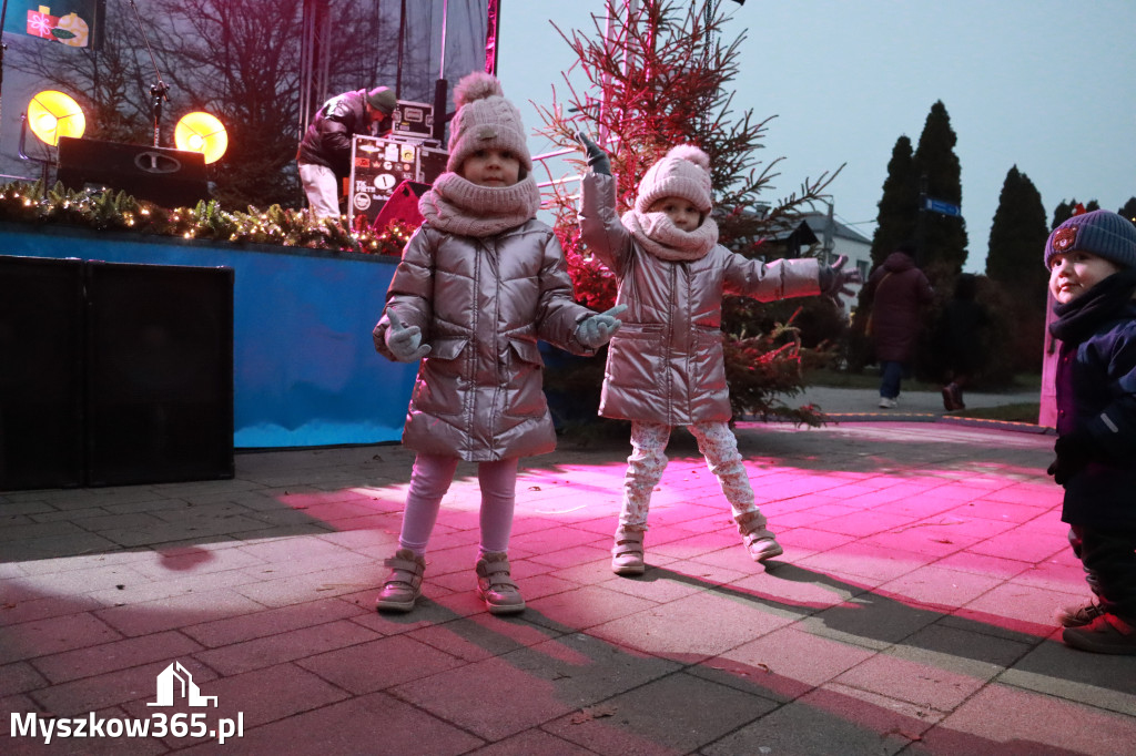 Fotorelacja I: Iskry Jarmark Bożonarodzeniowy w Żarkach