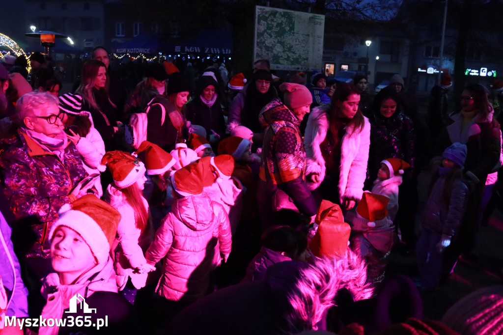 Fotorelacja I: Iskry Jarmark Bożonarodzeniowy w Żarkach
