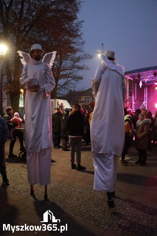 Fotorelacja I: Iskry Jarmark Bożonarodzeniowy w Żarkach