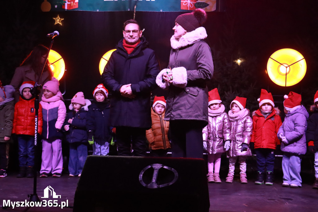 Fotorelacja I: Iskry Jarmark Bożonarodzeniowy w Żarkach