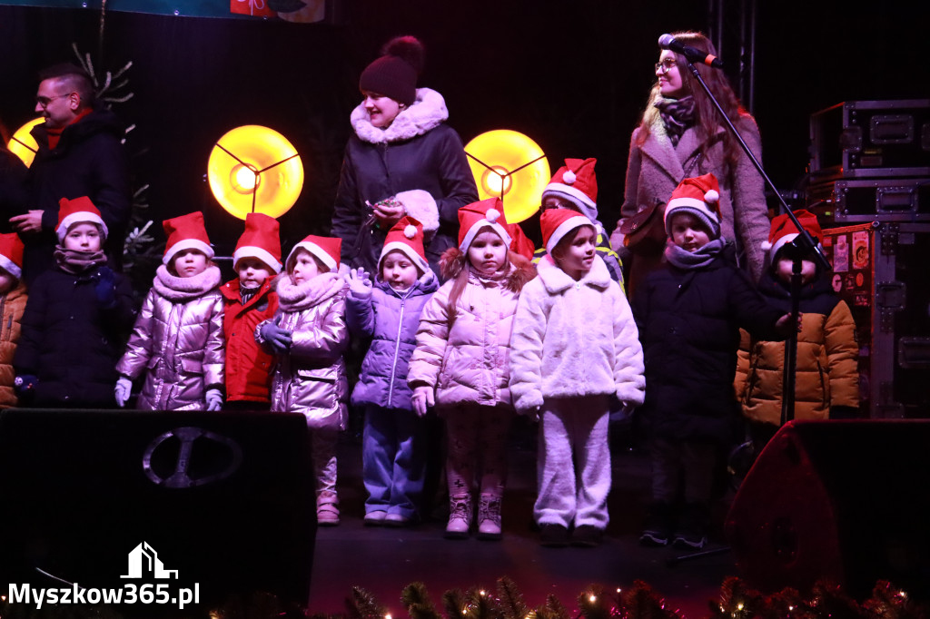 Fotorelacja I: Iskry Jarmark Bożonarodzeniowy w Żarkach