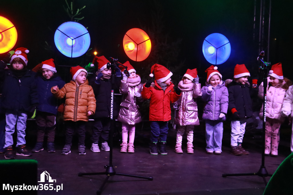Fotorelacja I: Iskry Jarmark Bożonarodzeniowy w Żarkach