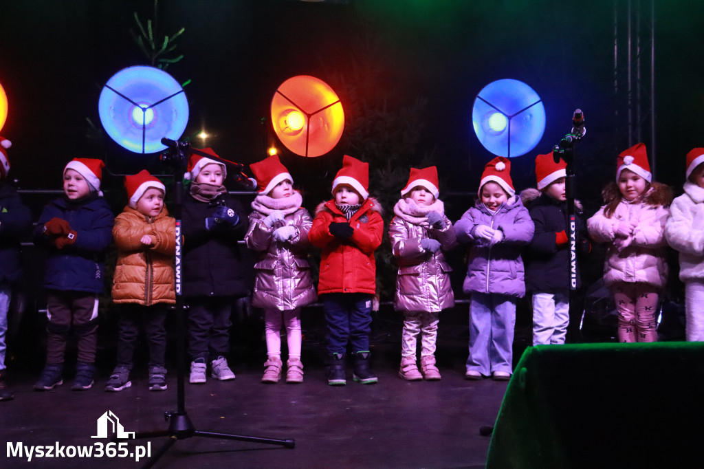 Fotorelacja I: Iskry Jarmark Bożonarodzeniowy w Żarkach