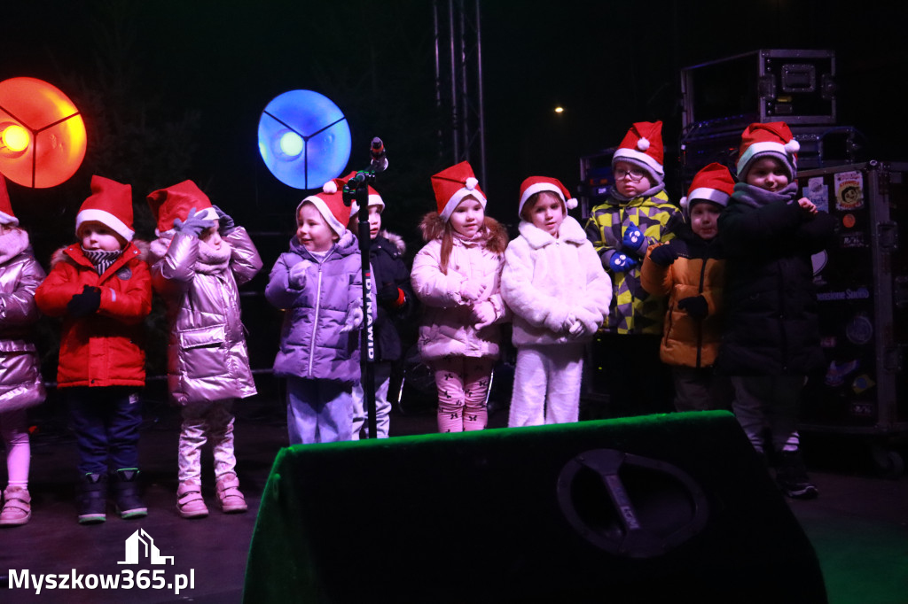 Fotorelacja I: Iskry Jarmark Bożonarodzeniowy w Żarkach
