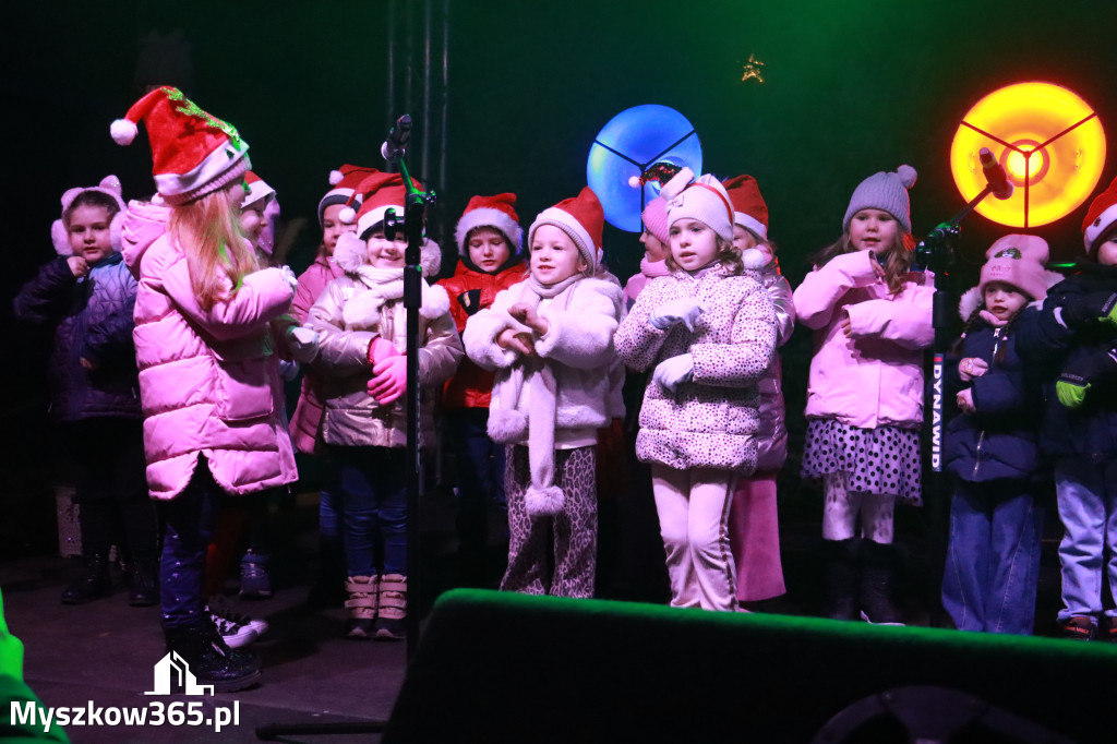 Fotorelacja I: Iskry Jarmark Bożonarodzeniowy w Żarkach