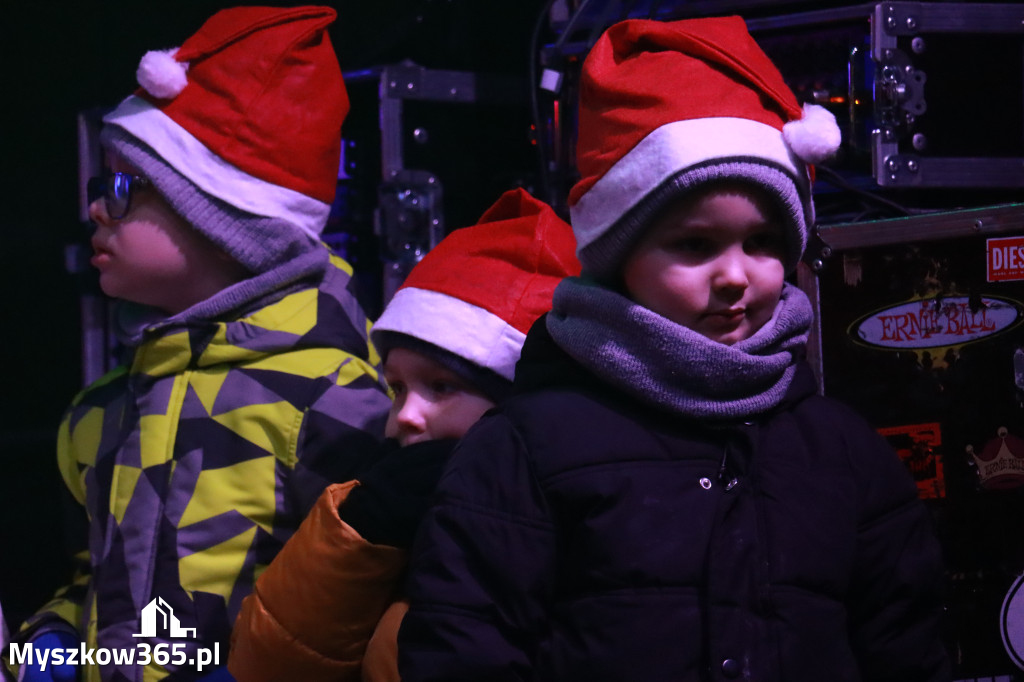 Fotorelacja I: Iskry Jarmark Bożonarodzeniowy w Żarkach