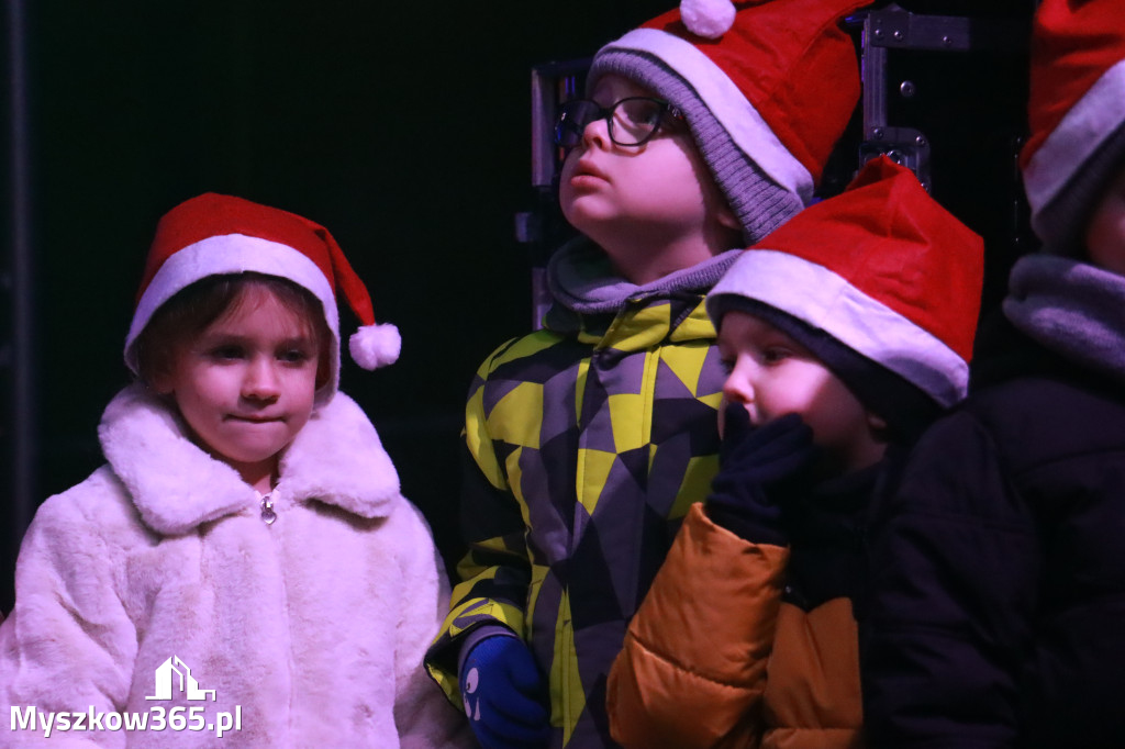 Fotorelacja I: Iskry Jarmark Bożonarodzeniowy w Żarkach