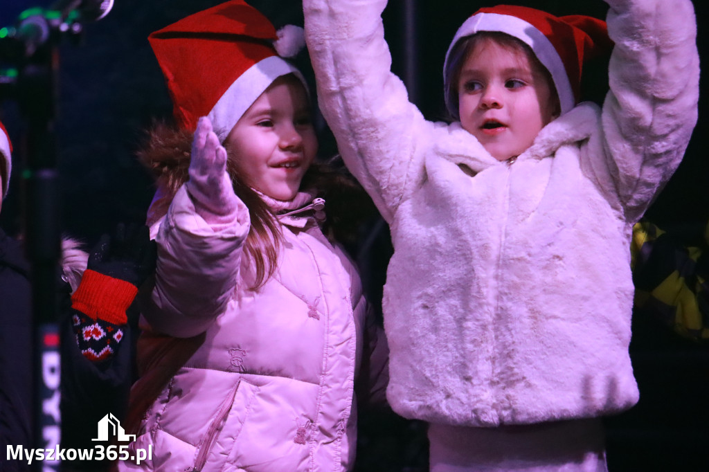 Fotorelacja I: Iskry Jarmark Bożonarodzeniowy w Żarkach