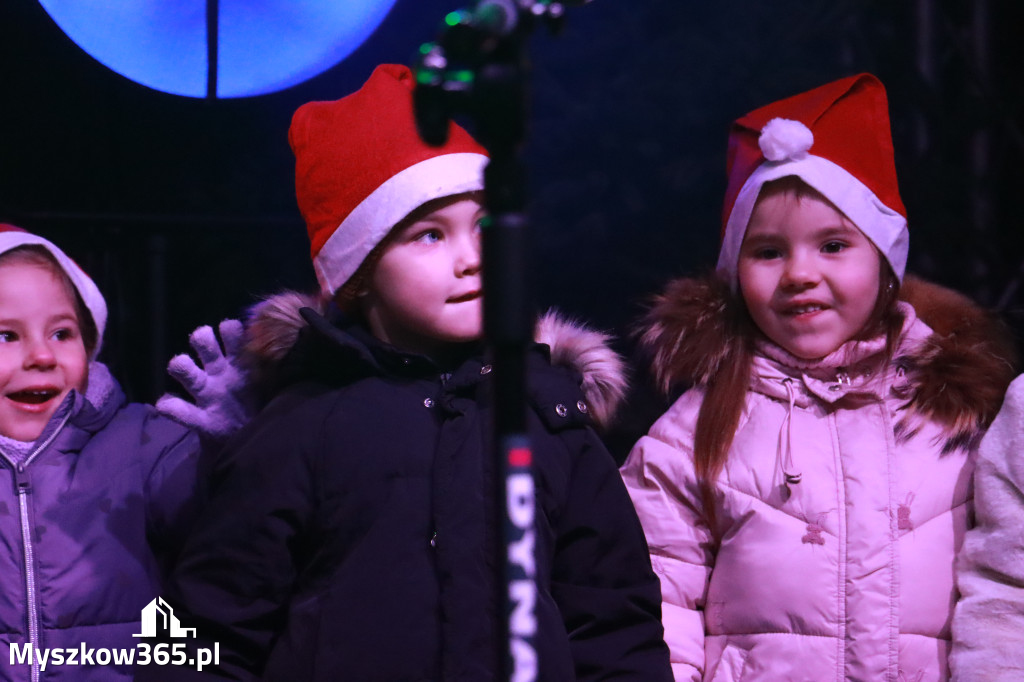Fotorelacja I: Iskry Jarmark Bożonarodzeniowy w Żarkach