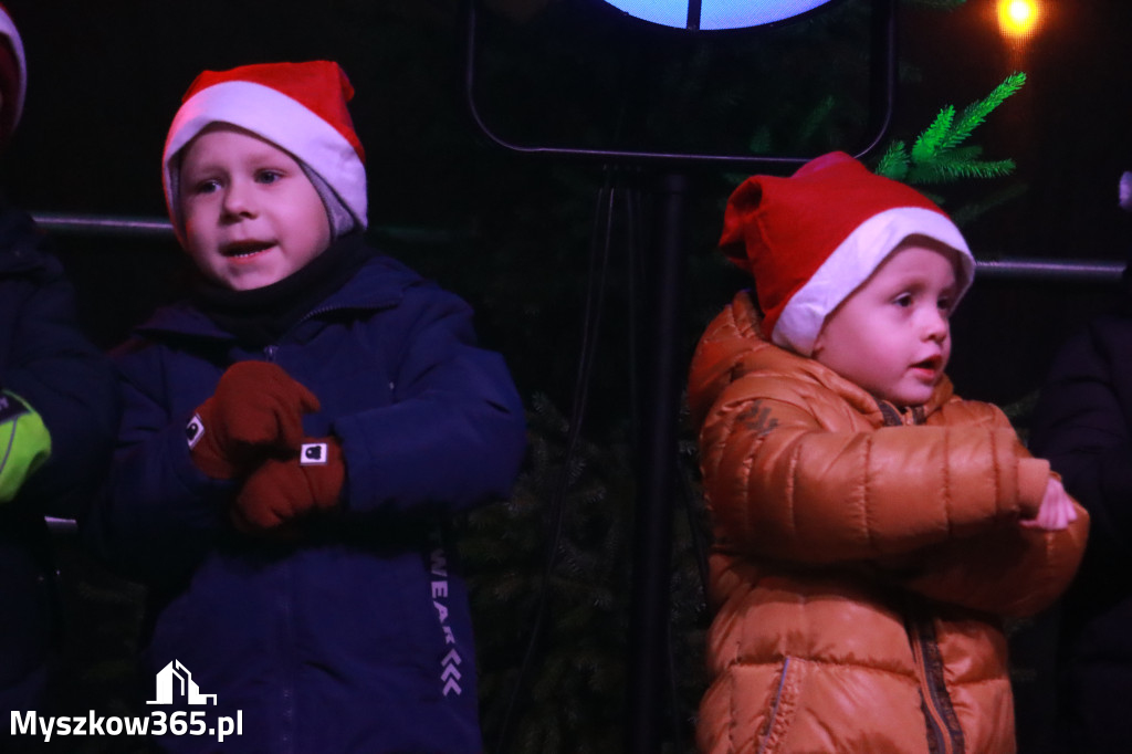 Fotorelacja I: Iskry Jarmark Bożonarodzeniowy w Żarkach