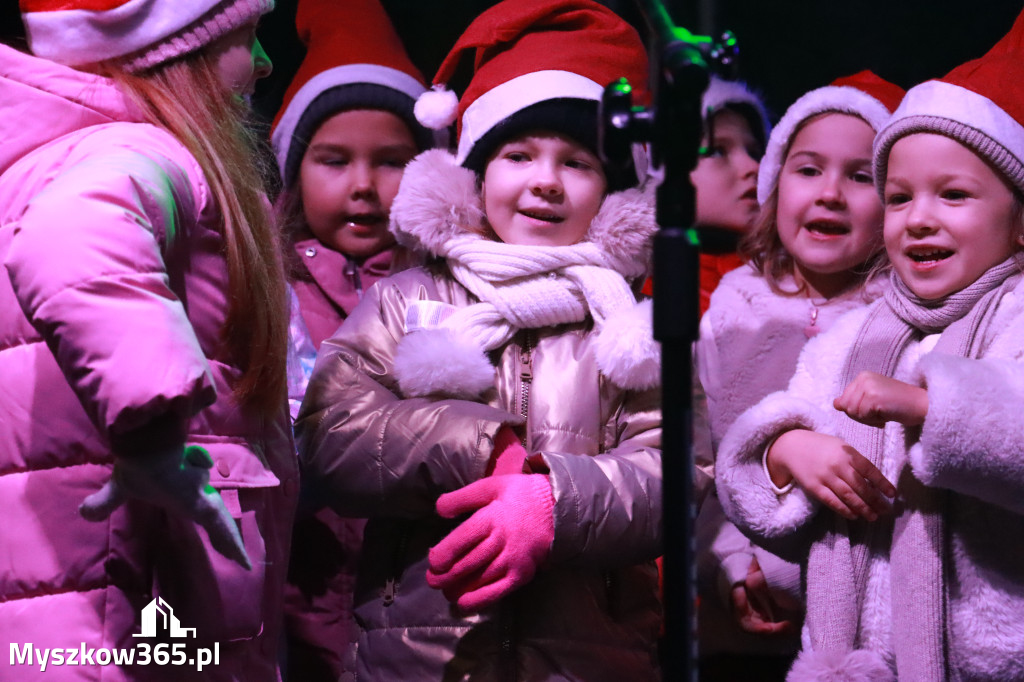 Fotorelacja I: Iskry Jarmark Bożonarodzeniowy w Żarkach