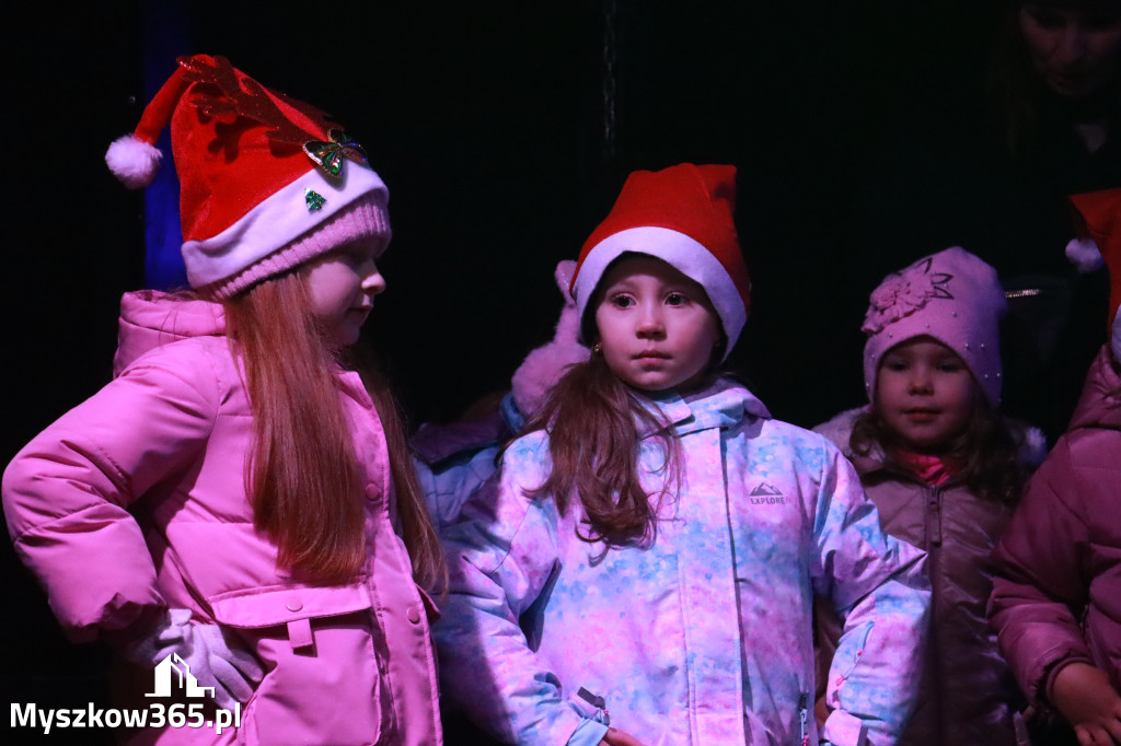 Fotorelacja I: Iskry Jarmark Bożonarodzeniowy w Żarkach