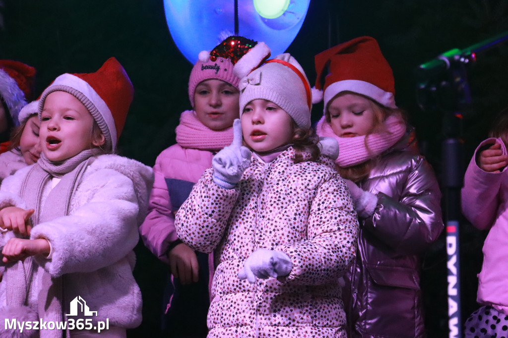 Fotorelacja I: Iskry Jarmark Bożonarodzeniowy w Żarkach