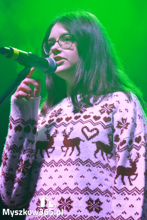 Fotorelacja I: Iskry Jarmark Bożonarodzeniowy w Żarkach