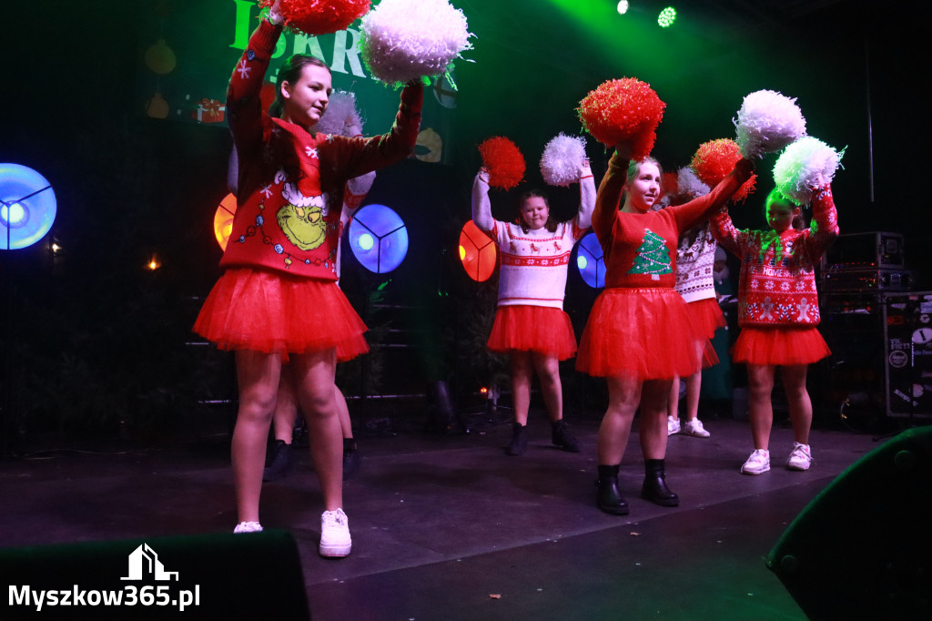 Fotorelacja I: Iskry Jarmark Bożonarodzeniowy w Żarkach