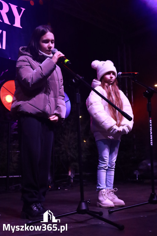 Fotorelacja I: Iskry Jarmark Bożonarodzeniowy w Żarkach