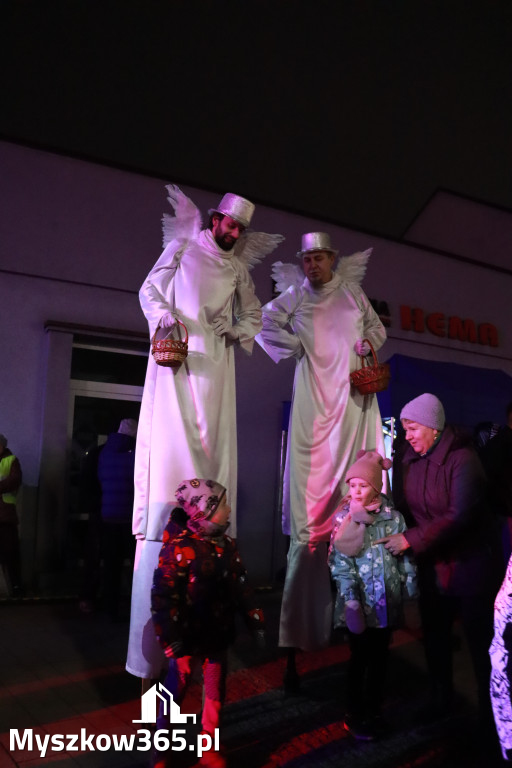Fotorelacja I: Iskry Jarmark Bożonarodzeniowy w Żarkach