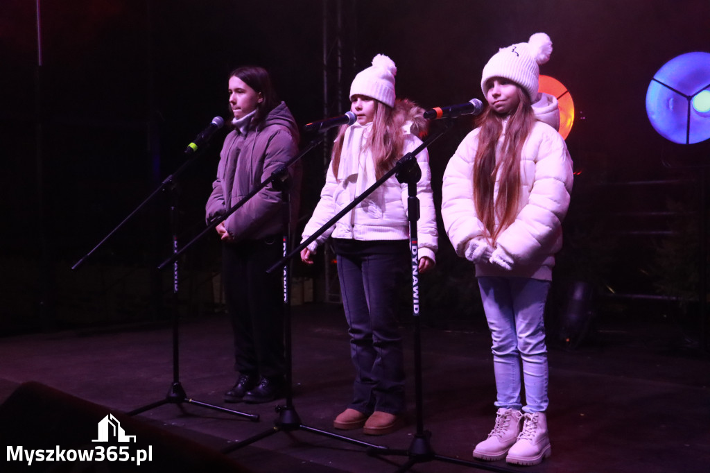 Fotorelacja I: Iskry Jarmark Bożonarodzeniowy w Żarkach