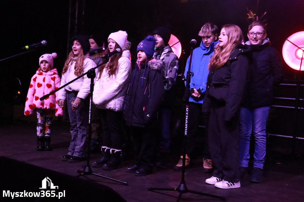 Fotorelacja I: Iskry Jarmark Bożonarodzeniowy w Żarkach
