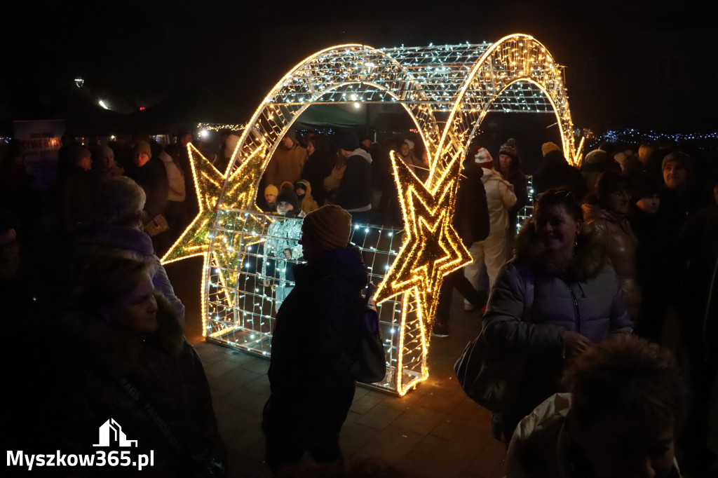Fotorelacja I: Iskry Jarmark Bożonarodzeniowy w Żarkach