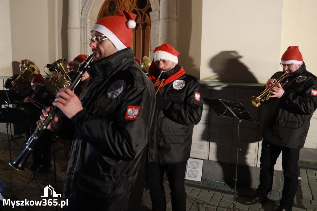 Fotorelacja II: Iskry Jarmark Bożonarodzeniowy w Żarkach