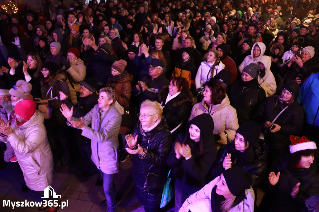 Fotorelacja II: Iskry Jarmark Bożonarodzeniowy w Żarkach